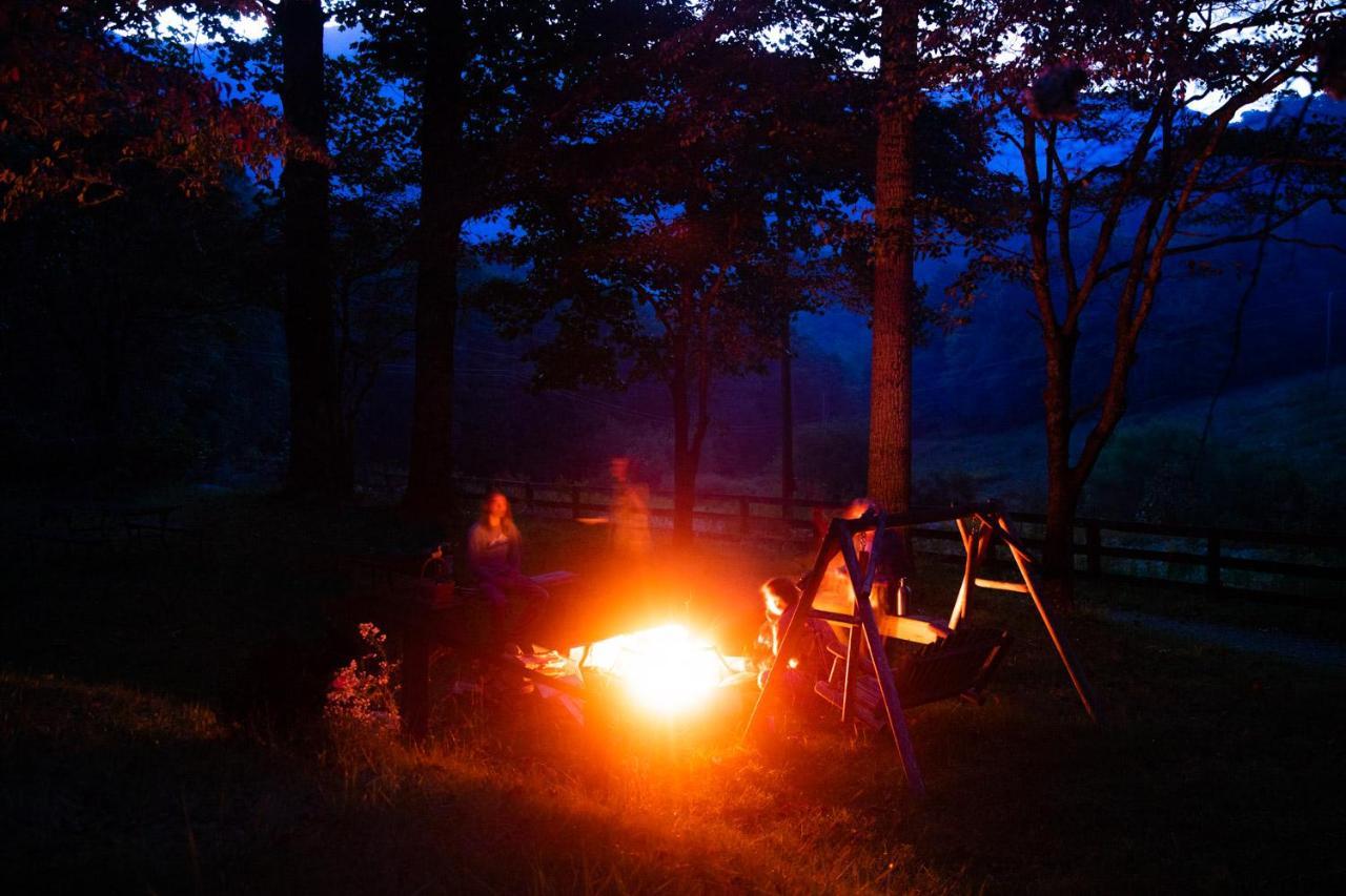 Mount Mitchell Eco Retreat Βίλα Busick Εξωτερικό φωτογραφία